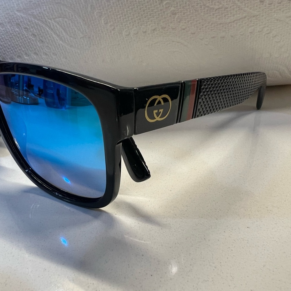 Unisex polarized brand new sunglasses - nuevo - new GG Golden Goods brand